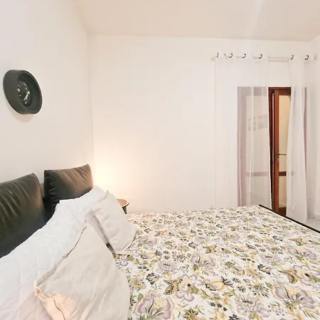 Trilocale Maestrale Feriehus *